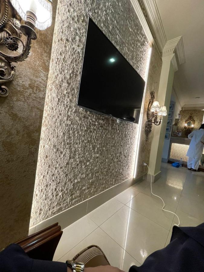 Shelton'S Rezidor House Hotel Pesavar Kültér fotó