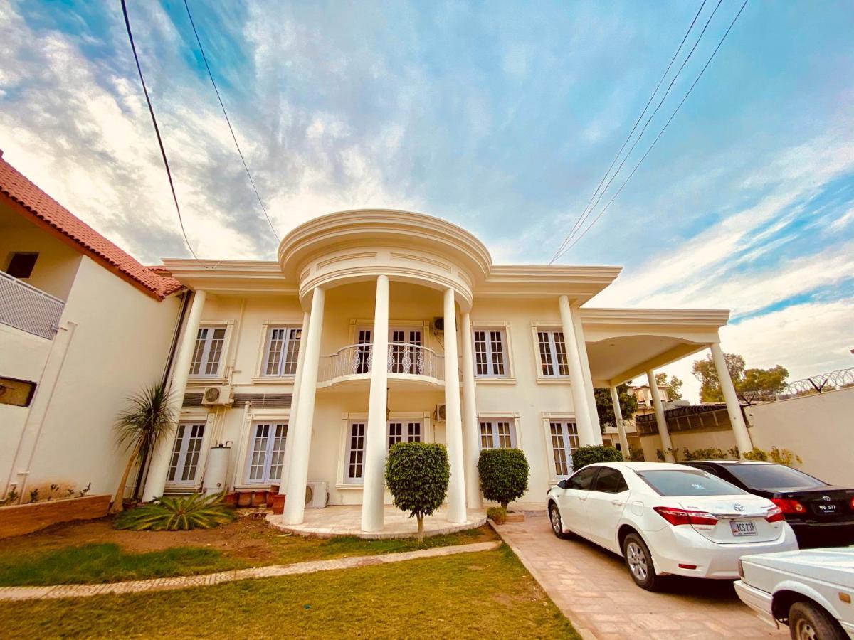 Shelton'S Rezidor House Hotel Pesavar Kültér fotó
